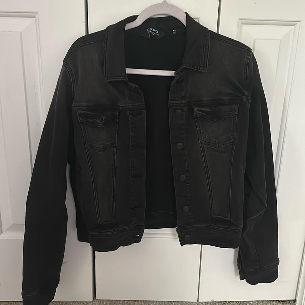 Cropped Black Denim Jacket